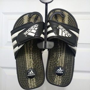 adidas slides with nubs